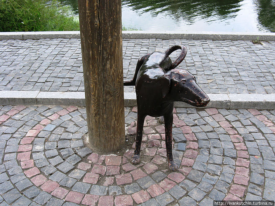 Памятник фонарному столбу Вологда, Россия