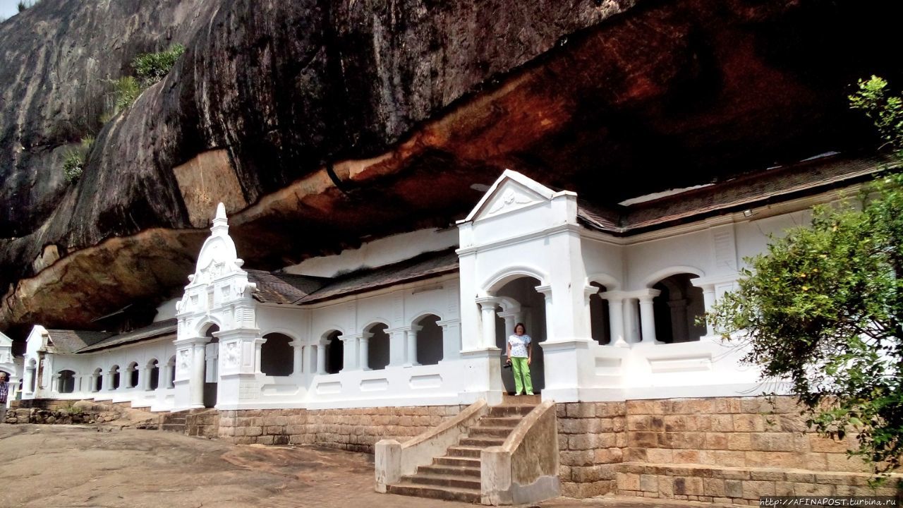 Пещерный монастырь Дамбуллы Дамбулла, Шри-Ланка