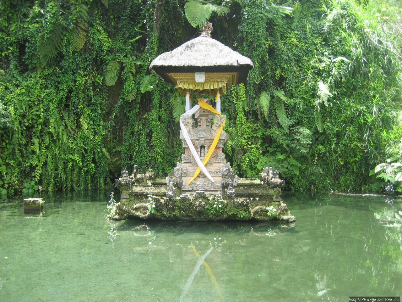 Храм Гунунг Кави Себату / Pura Tirta Dawa Gunung Kawi Sebatu