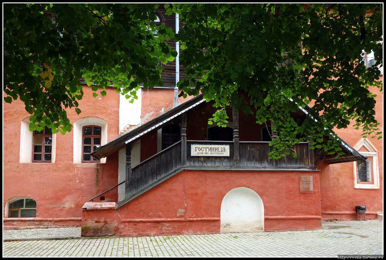 на погребах ростов. гостиница дом на погребах ростов великий. ростов великий кремль «дом на погребах» (xvii век). на погребах ростов. на погребах ростов.