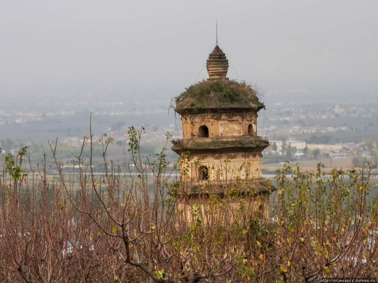 Пагода Дацинь Лугуанджен, Китай