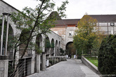 Сейчас в замке размещается: постоянная экспозиция, посвящённая истории Любляны, картинная галерея, кафе и смотровая площадка.