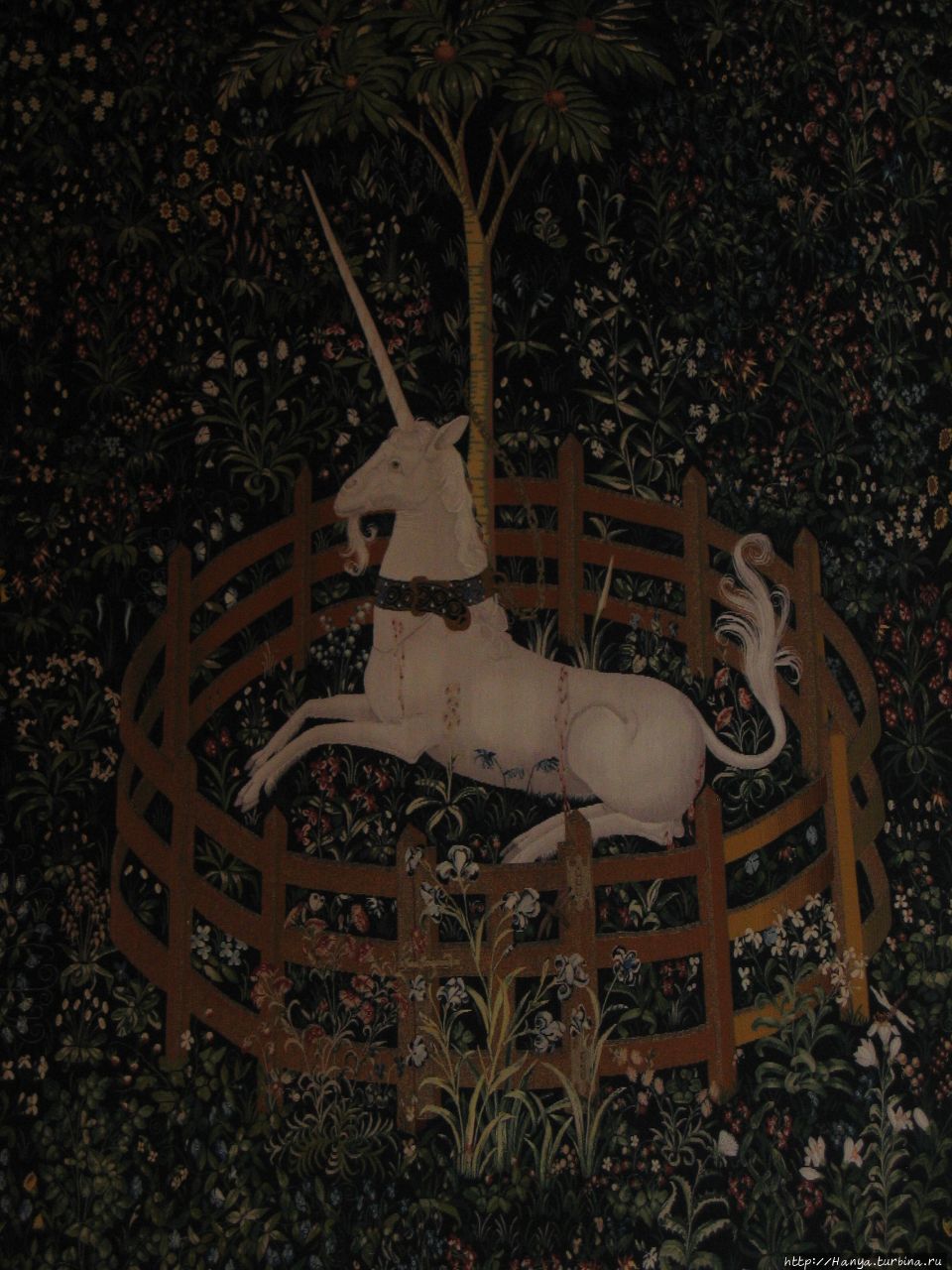 Гобелен Плененный единорог в часовне замка Стерлинг Стерлинг, Великобритания