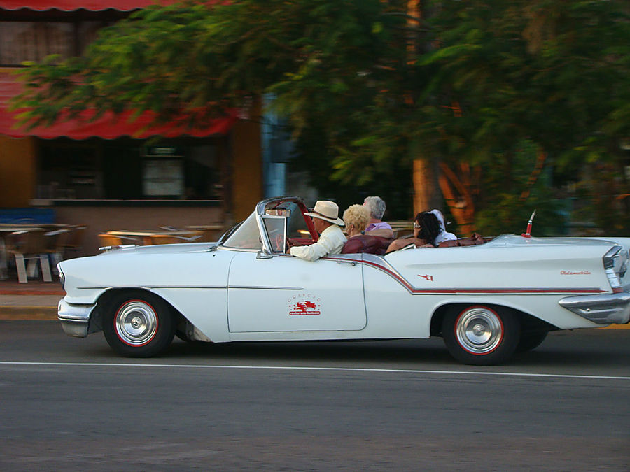 Ретро-автомобили острова Свободы Гавана, Куба