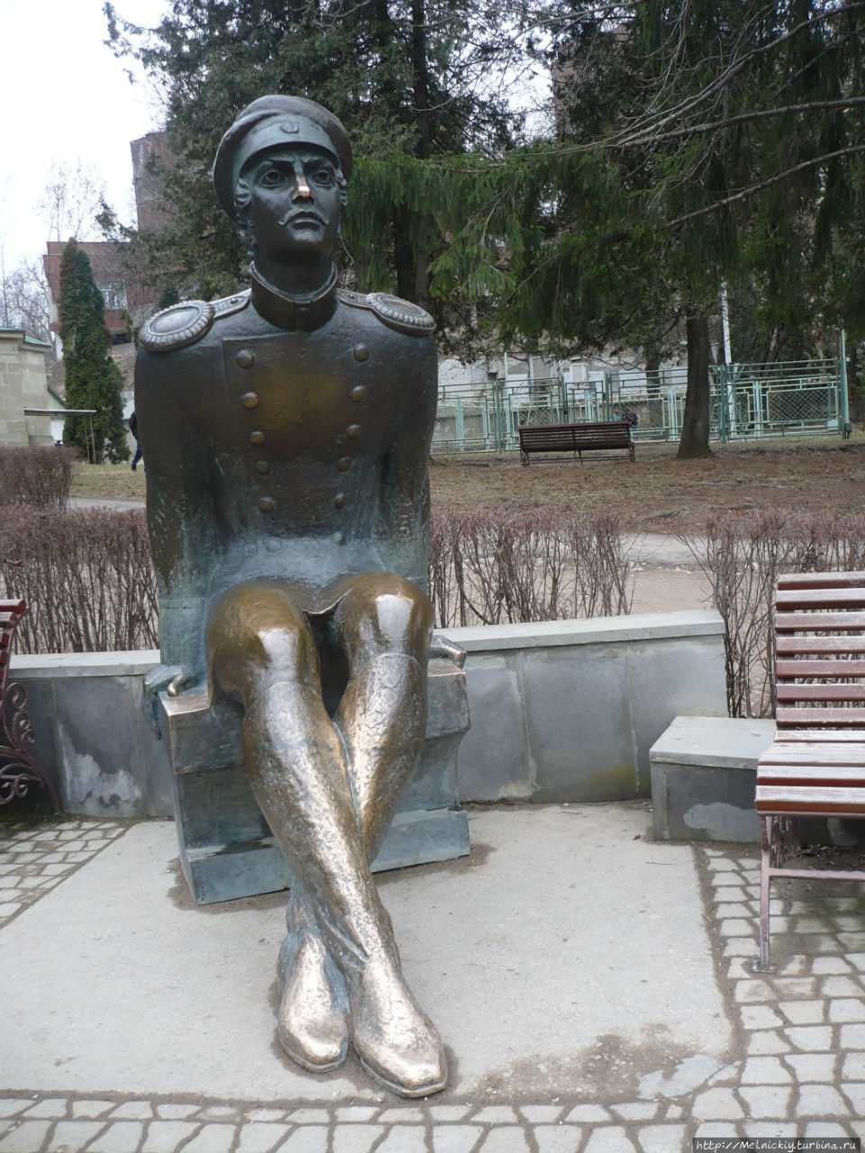 Памятник М.Ю. Лермонтову / Statue of Lermontov in Kurortny Park