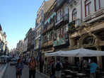 Пешеходная улица в Порту.
