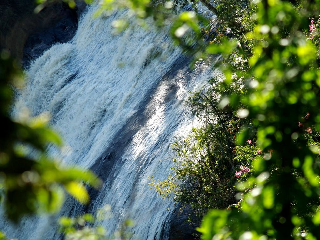 Большой водопад Лагоиньи Лагоинья, Бразилия