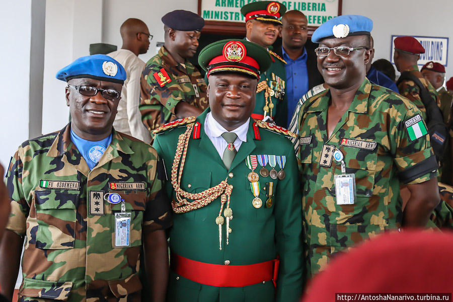 Выскопоставленные военные из Нигерии. Монровия, Либерия