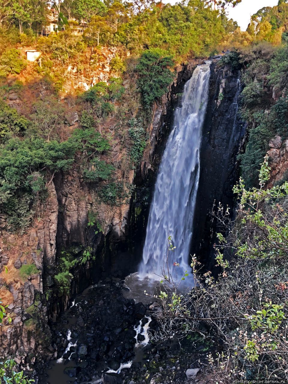Водопад Томсона Ньяхуруру, Кения