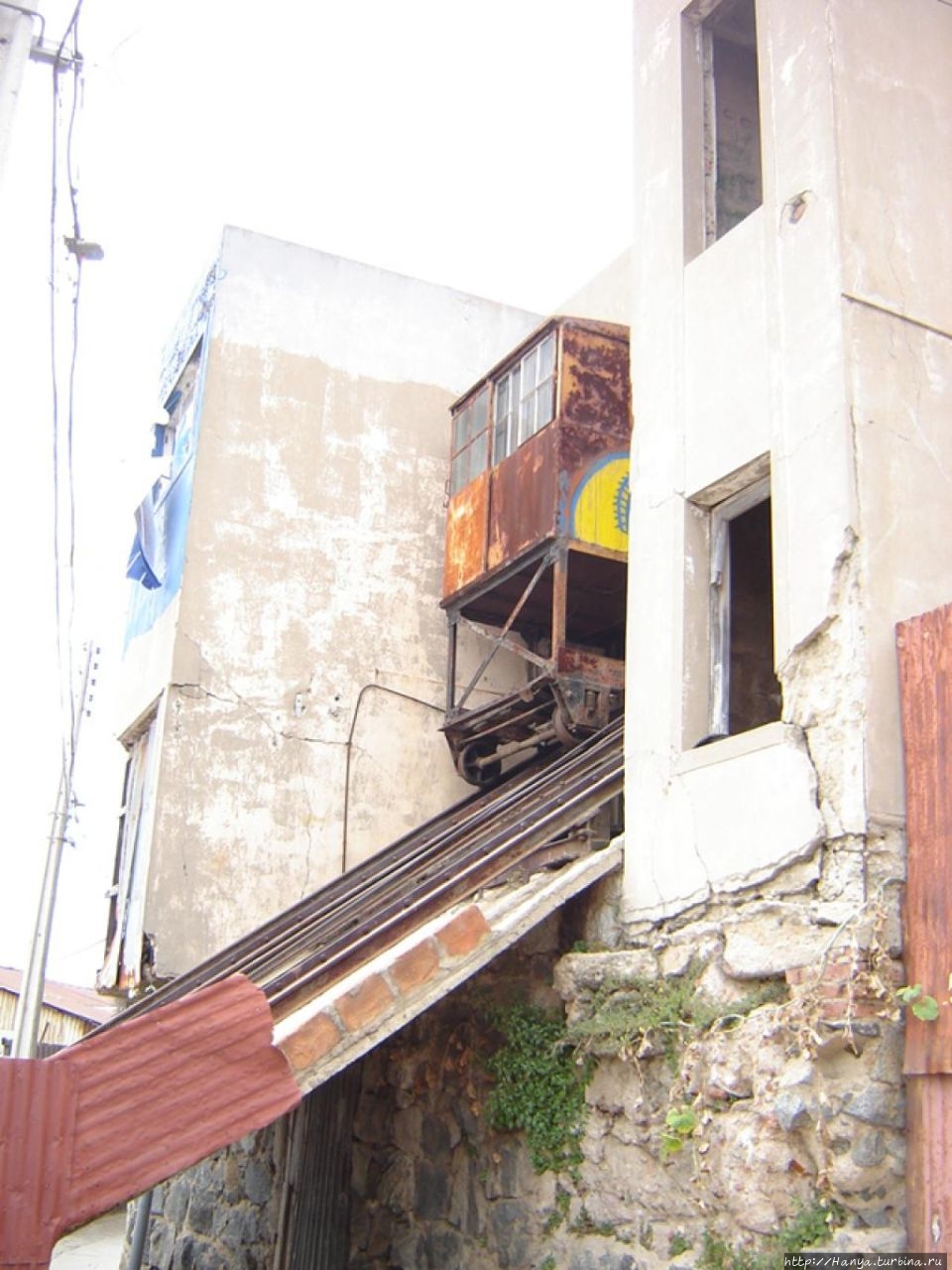 Ascensor La_cruz. Из инте