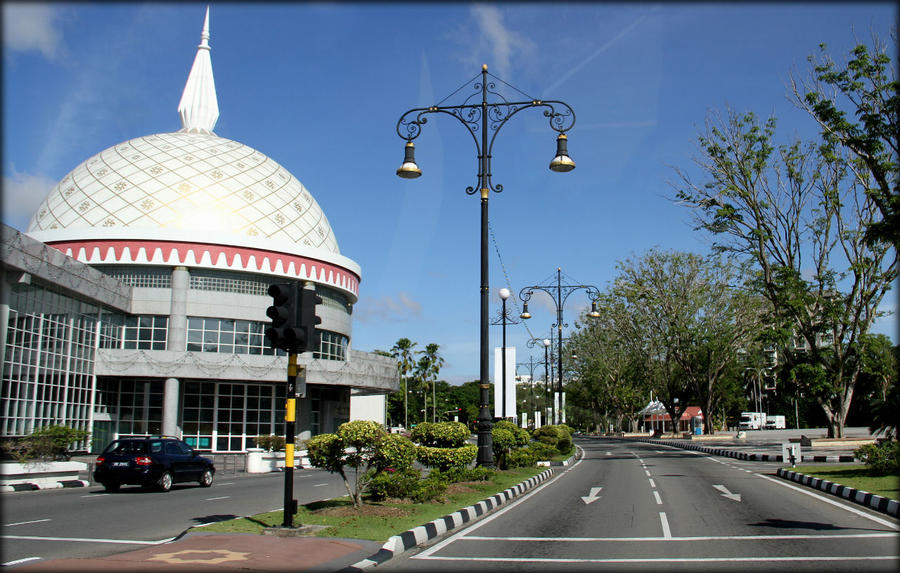 Знакомьтесь, Бандар-Сери-Бегаван! Бандар-Сери-Бегаван, Бруней