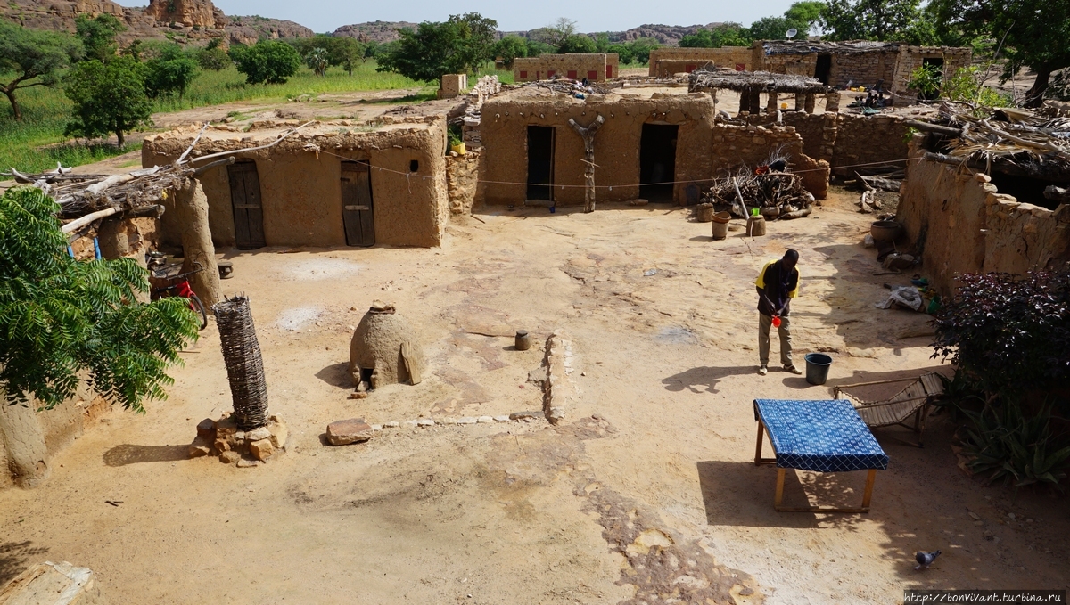 Двор жилища догонов Мали