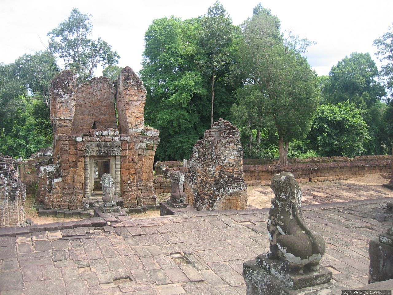Храм Восточный Мебон Ангкор (столица государства кхмеров), Камбоджа