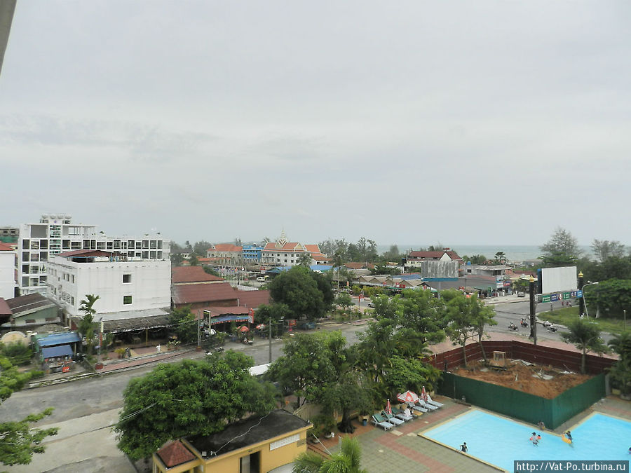 Вид из окна в сторону моря Сиануквиль, Камбоджа
