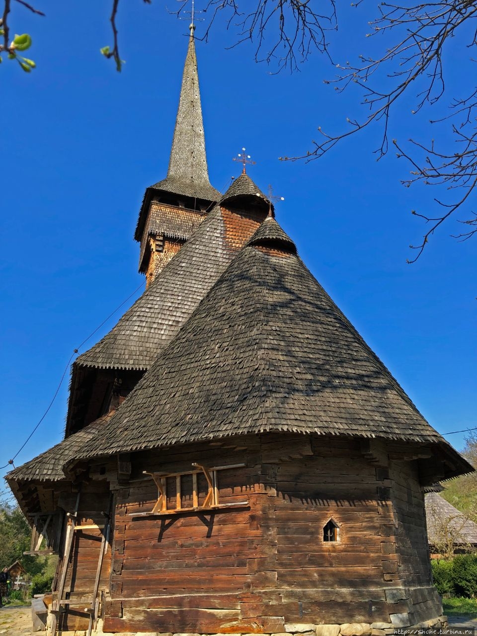 Деревянные церкви Карпат. Параскева в Десештах (ЮНЕСКО 904)
