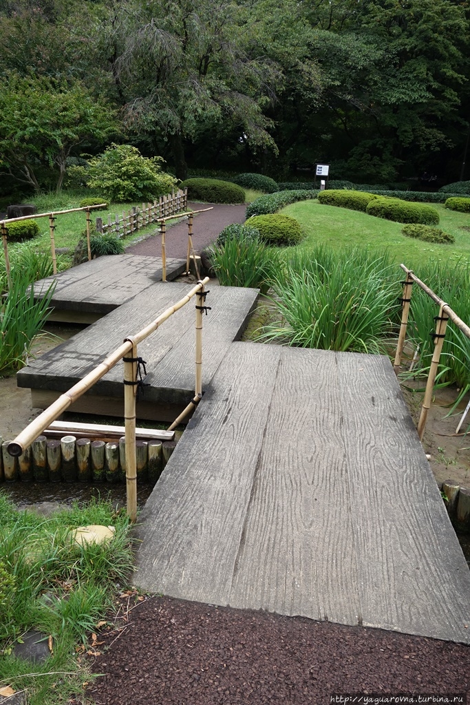 Восточные сады императорского дворца Токио, Япония