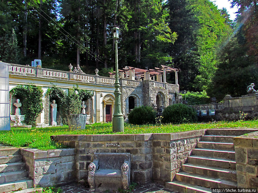 Парковый ансамбль замка Пелеш Синая, Румыния