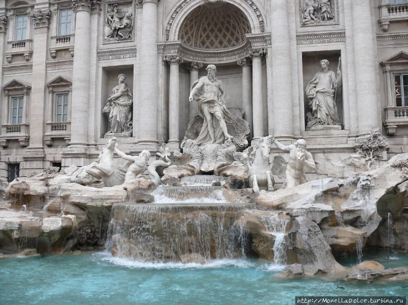 Античные  Римские фонтаны Рим, Италия