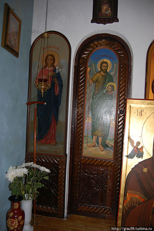 В храме Иоанна Златоуста Команы, Абхазия