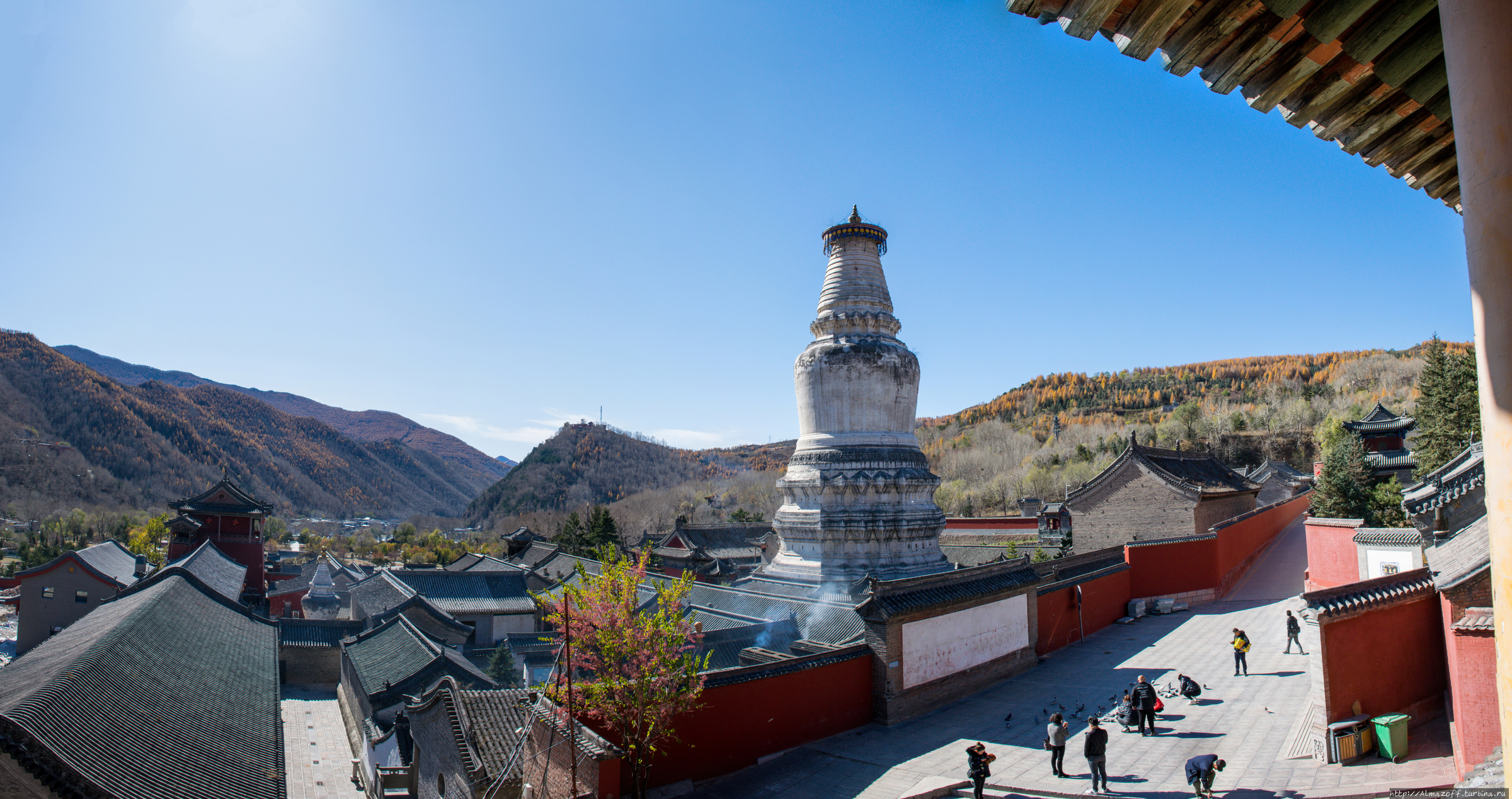 Храм Таюань и Большая белая пагода / Tayuan Temple