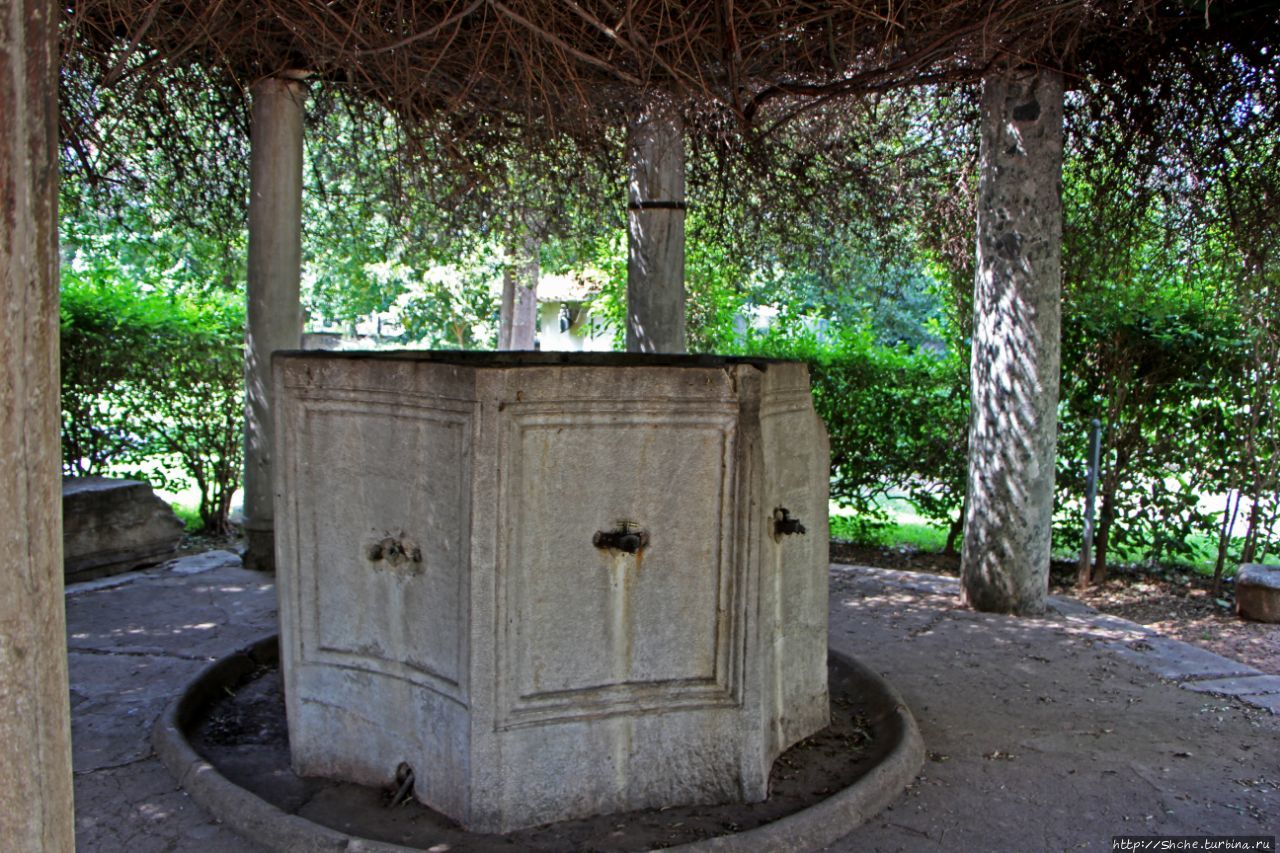 Арка и гробница Галерия (Ротонда) Салоники, Греция
