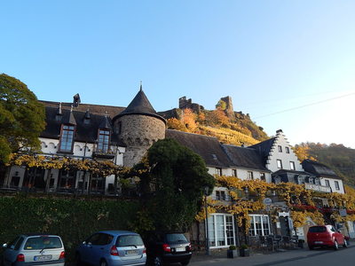 Отели и рестораны вдоль берега Мозеля