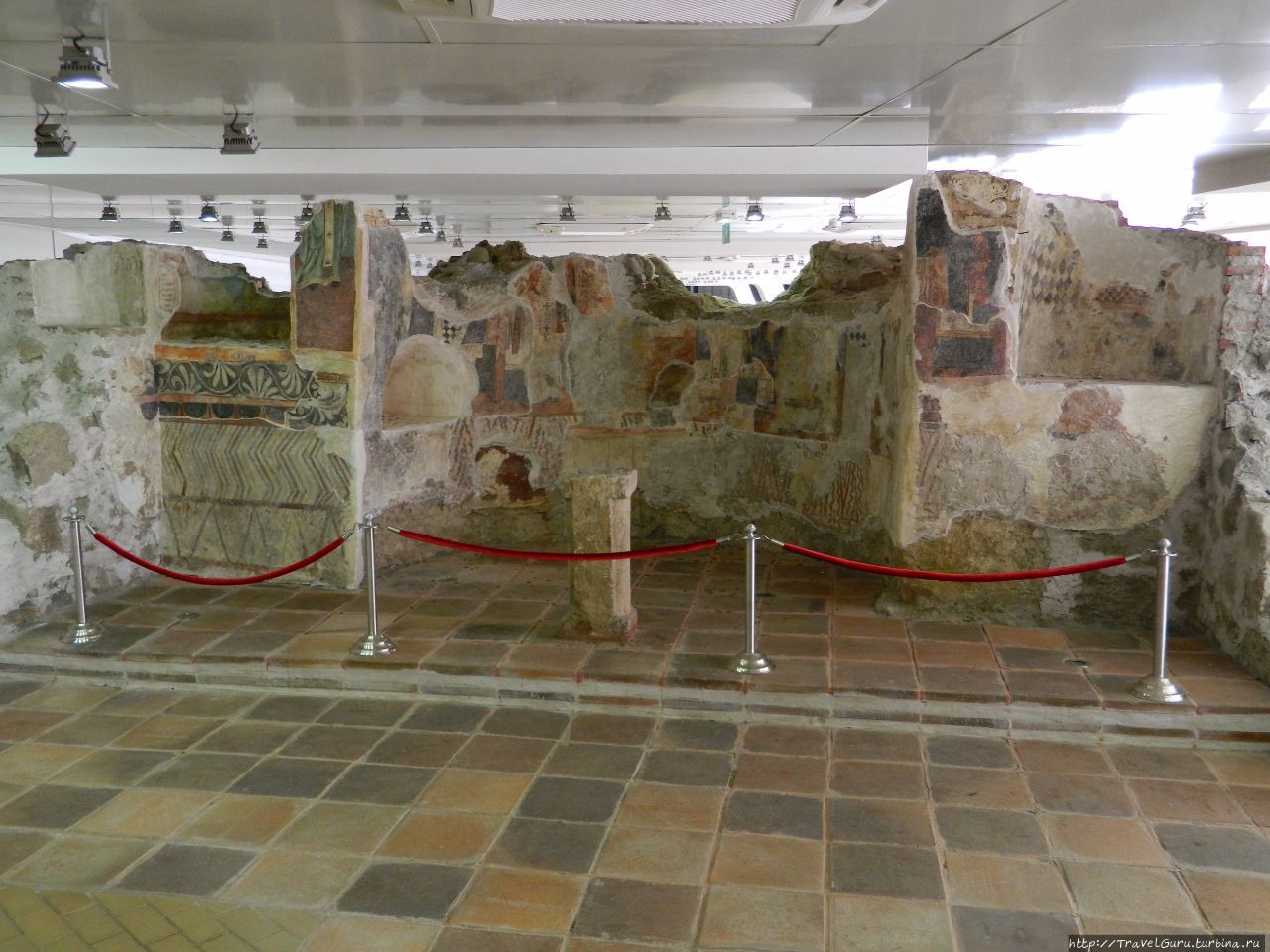 Древнеримская мозаика в подземном переходе Софии София, Болгария