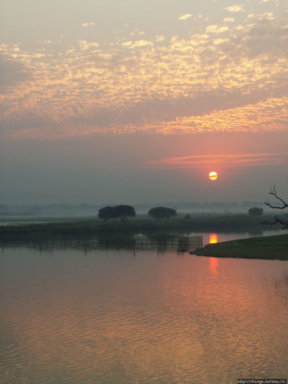 Озеро Таунтаман (Thaungthaman)