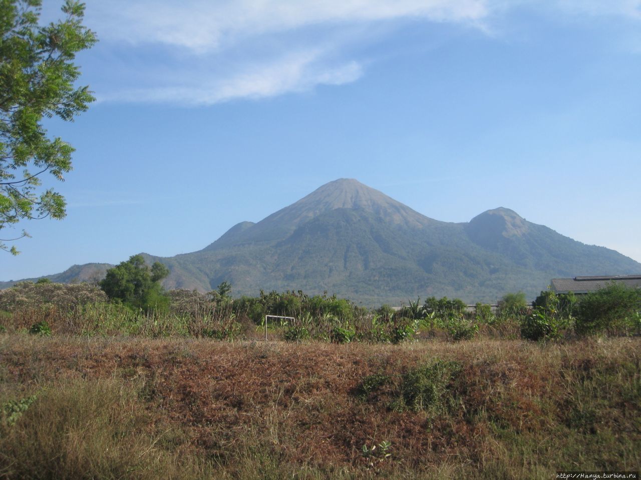 Дорожные заметки по пути к вулкану Бромо. Ч.22 Суракарта, Индонезия