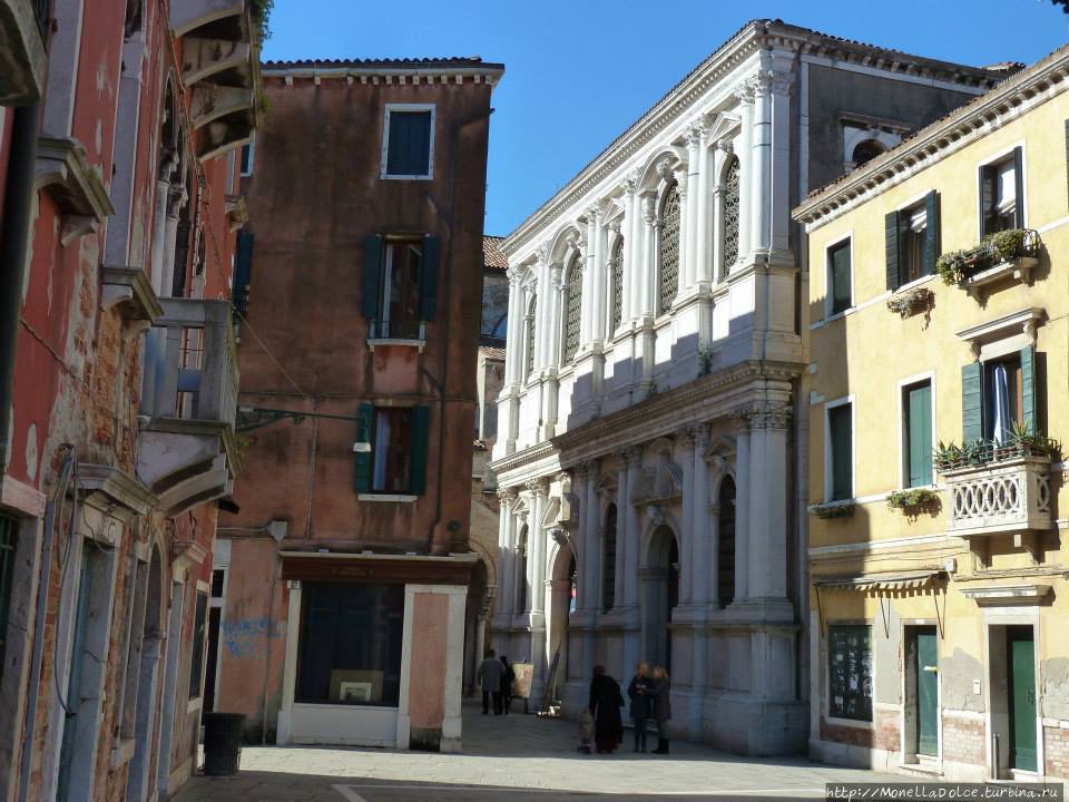 Скуола Грандэ дэи Кармини Венеция, Италия