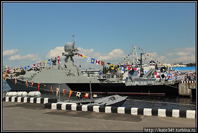 Военно-морской салон 2013 или «Любите девушки…» Санкт-Петербург, Россия