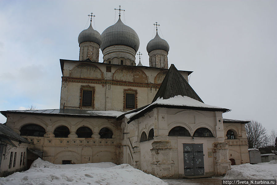 Знаменский собор Знаменского монастыря Великий Новгород, Россия