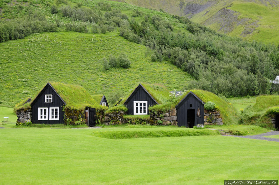 Этнографический Музей (Skogar Folk Museum) в деревушке Скогар Исландия