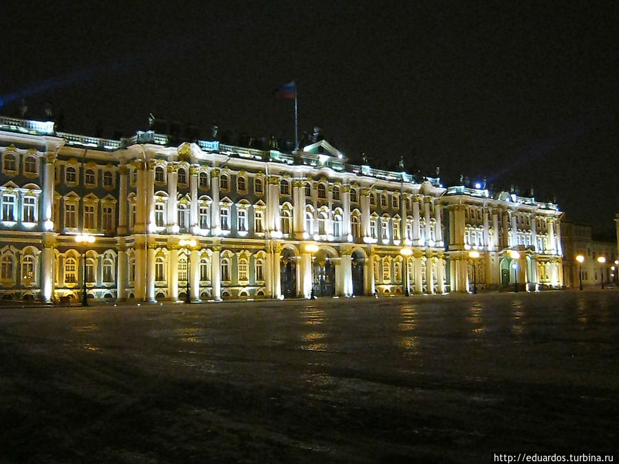 вид с Дворцовой площади Санкт-Петербург, Россия