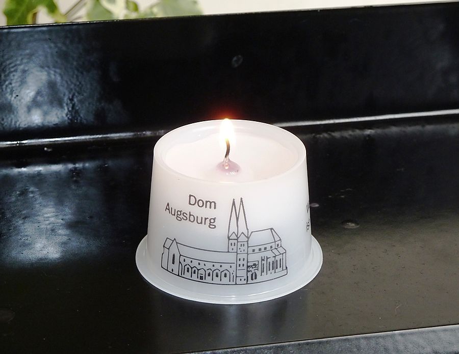 Пока горит свеча Аугсбург, Германия