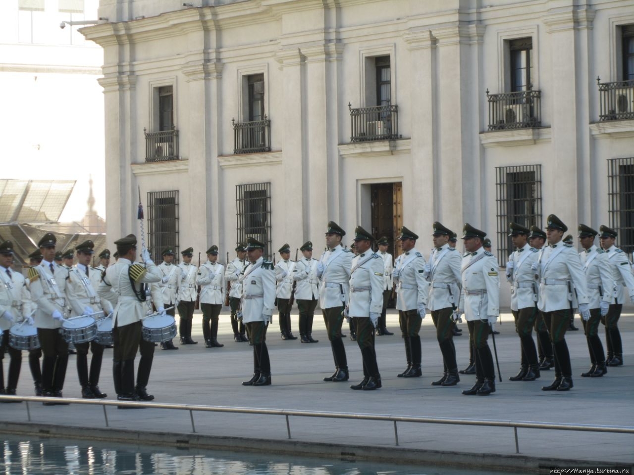 Смена караула у Президентсого дворца / Changing the Guard La Moneda Palace