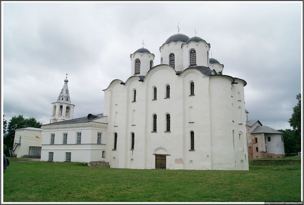 Никольский собор на Ярославовом дворище Великий Новгород, Россия