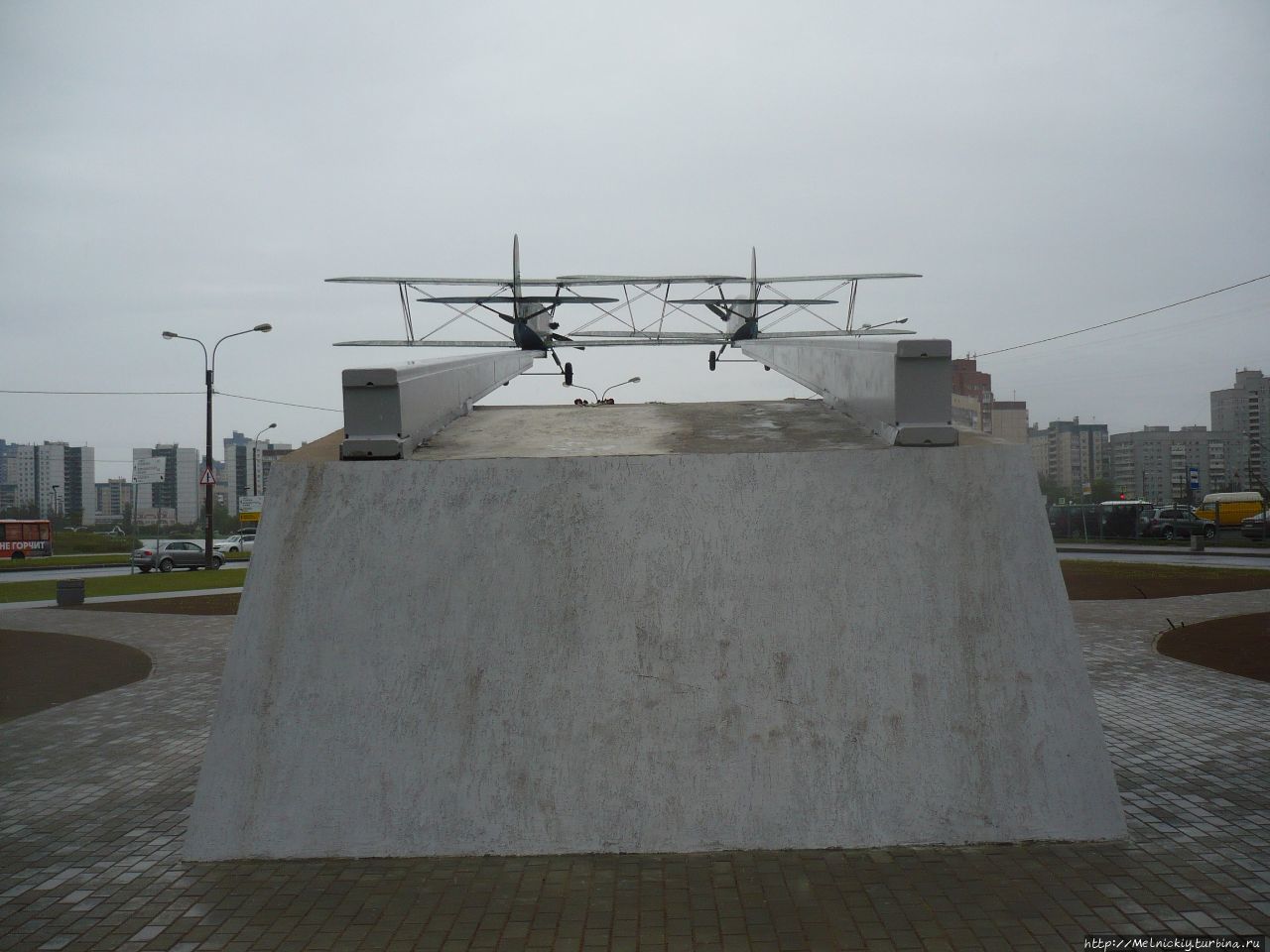 Памятник самолету У-2 Санкт-Петербург, Россия