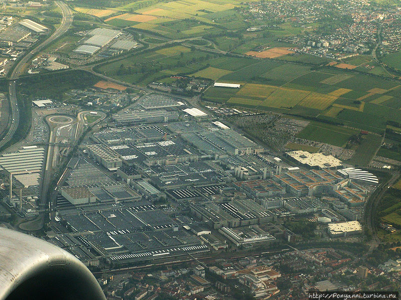 Завод Зиндельфинген. Фото с самолета. Источник — Интернет. Зиндельфинген, Германия