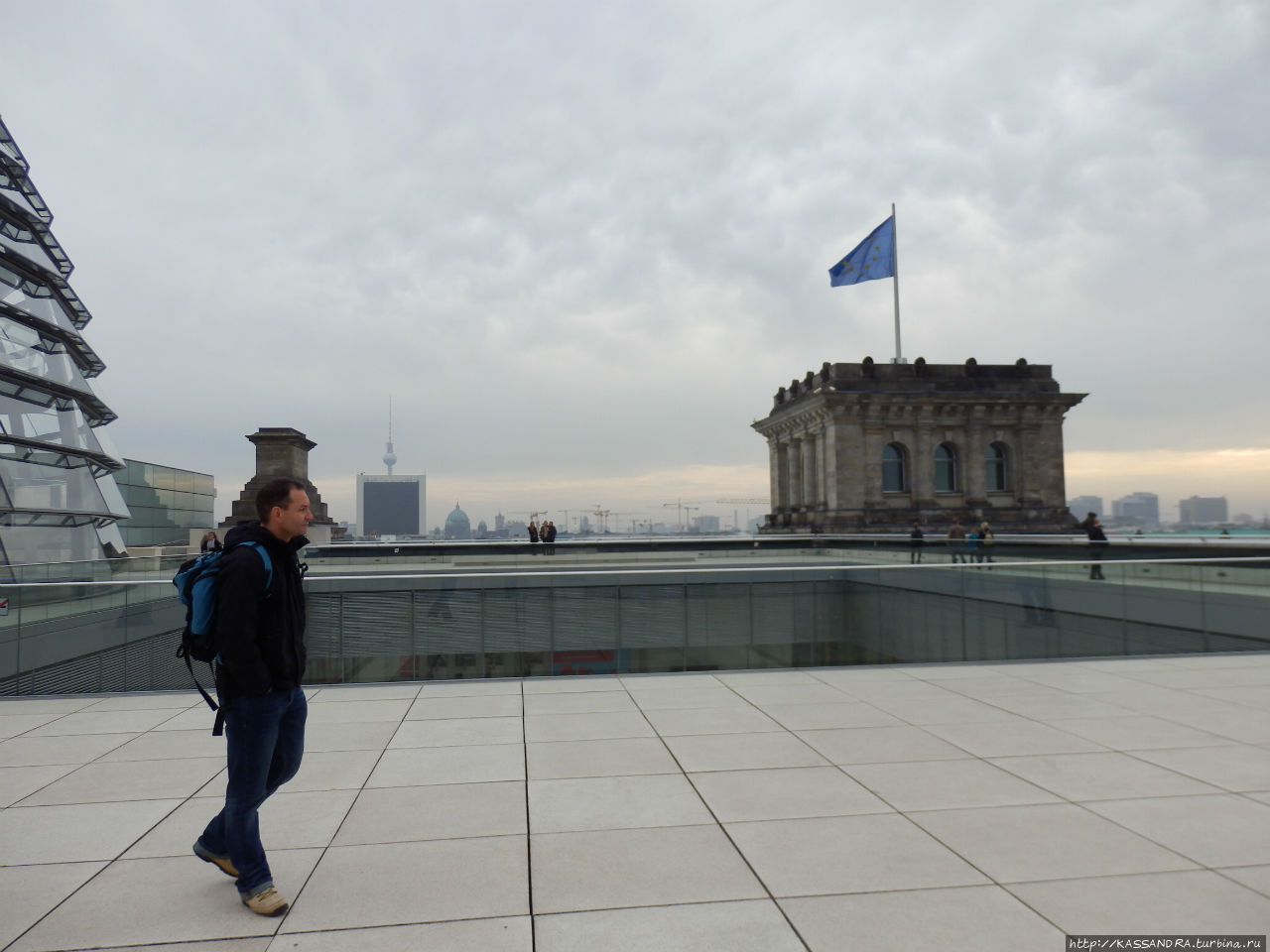 Знамя Победы в Рейхстаге Берлин, Германия