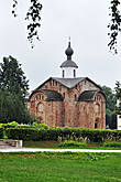 … Церковь Параскевы Пятницы 1207 года.