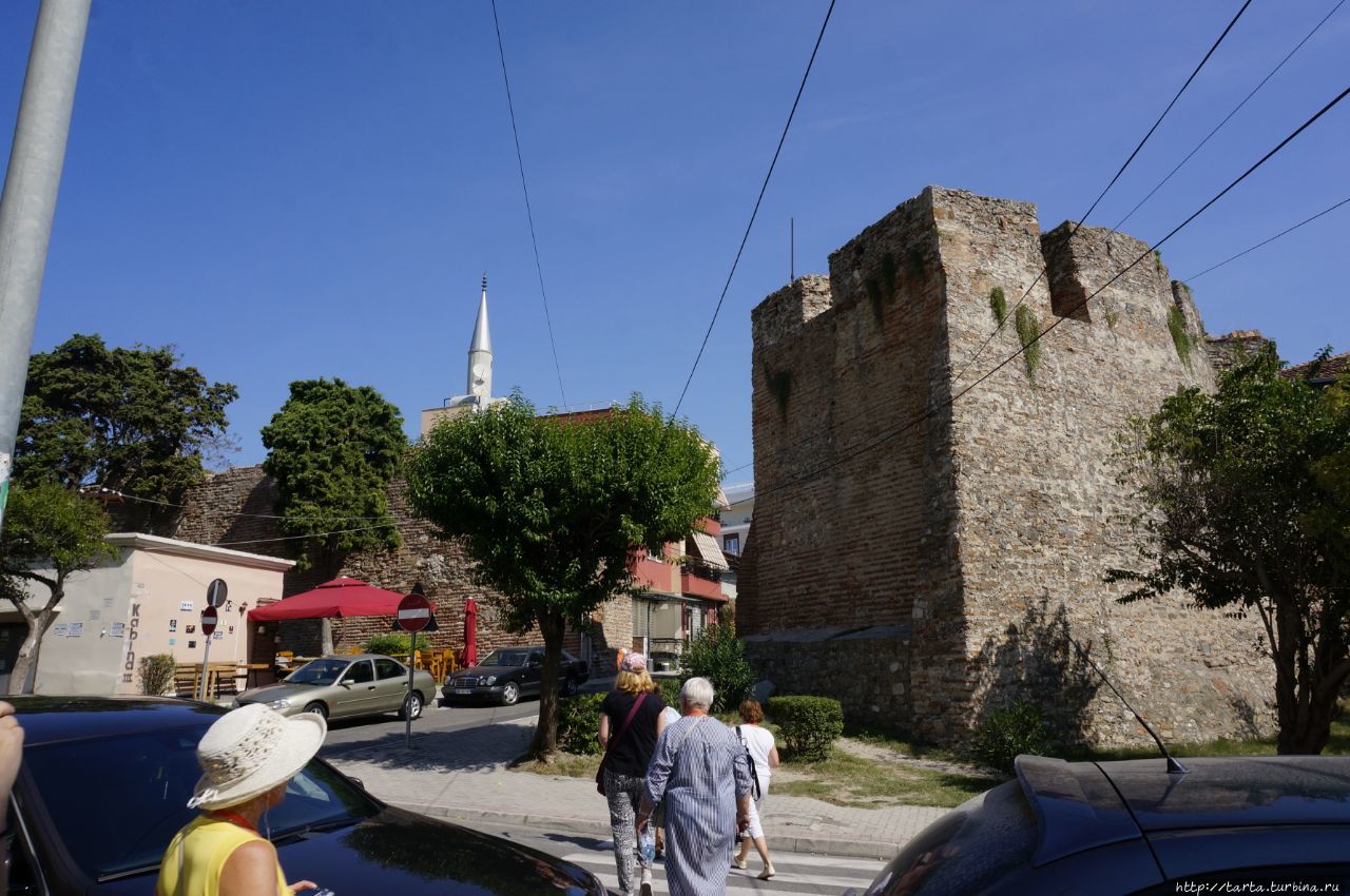 «Слоёный пирог» истории или город контрастов Дуррес, Албания