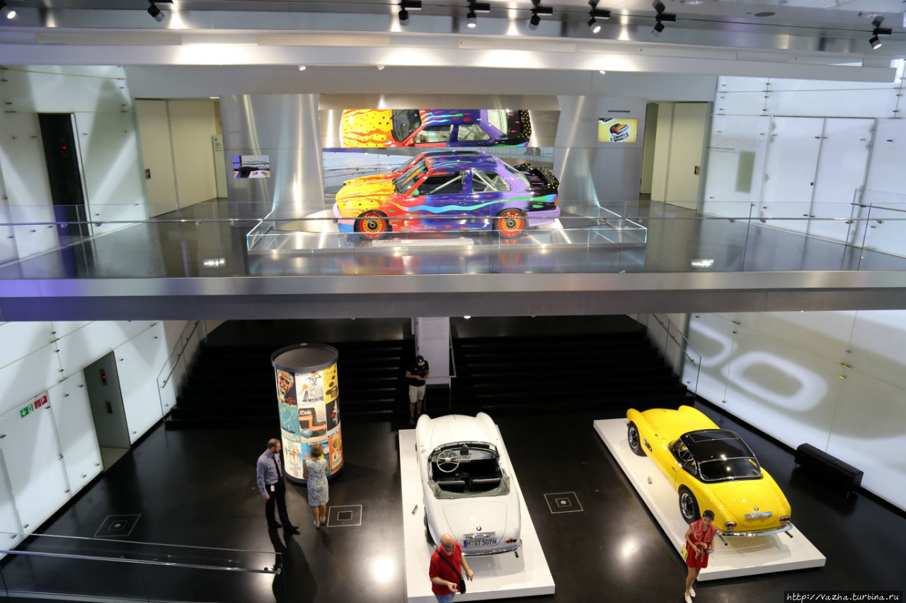 Музей BMW в Мюнхене. Первая часть Мюнхен, Германия