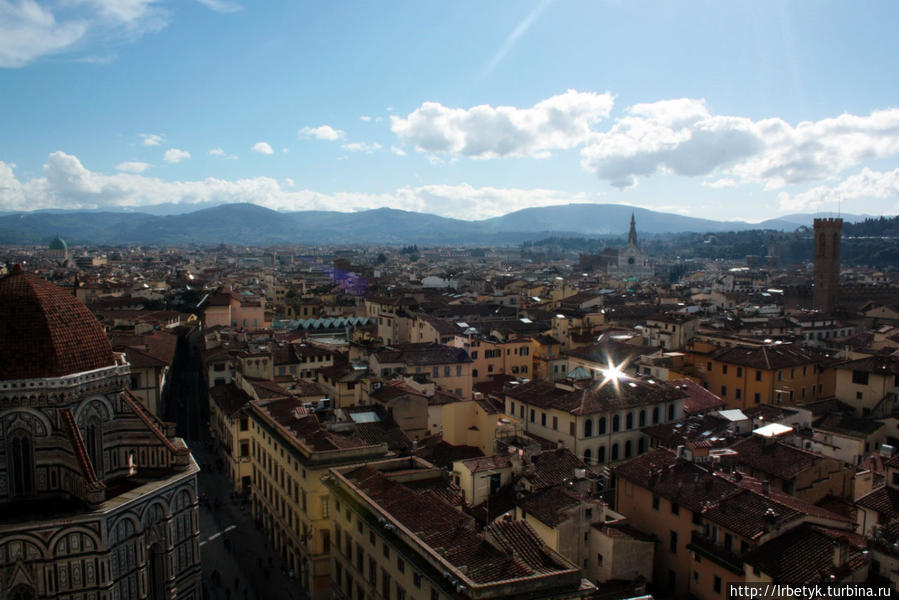 Панорамы зимнего города с кампанилы Джотто Флоренция, Италия