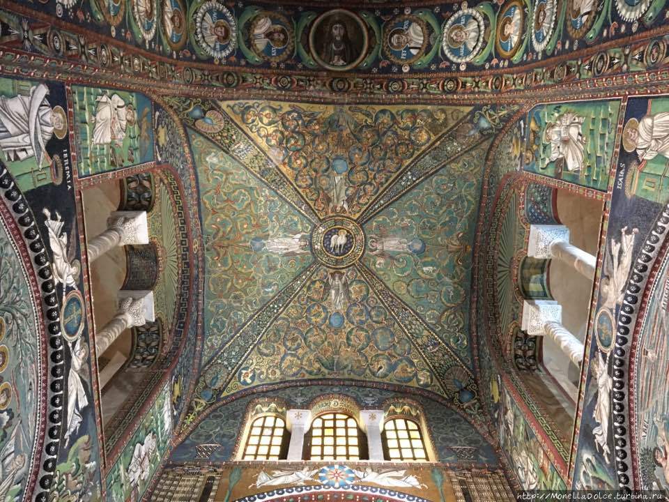 Равэнна: базилика Сан Виталэ и мавзолей Галла Плачидиа Равенна, Италия