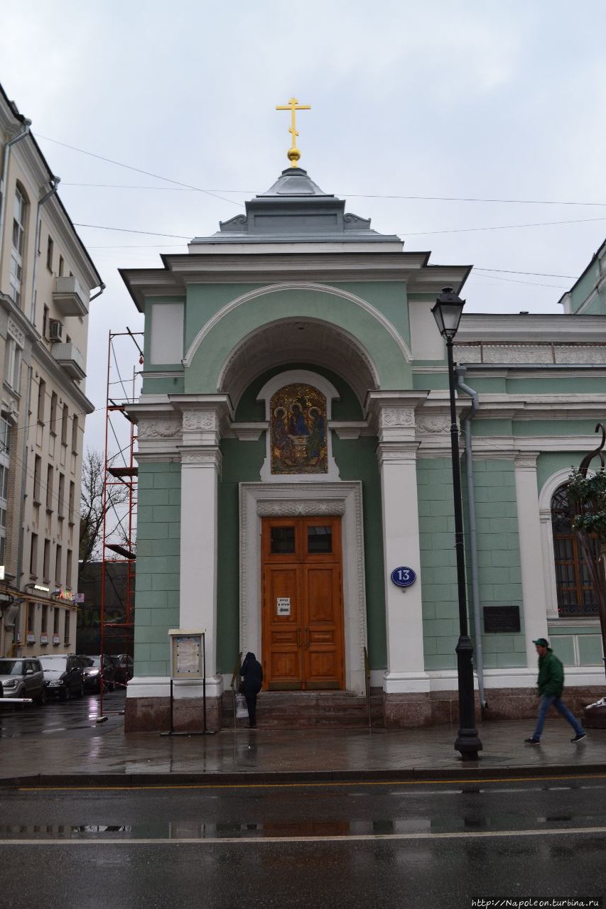 Церковь Троицы Живоначальной на Грязех Москва, Россия