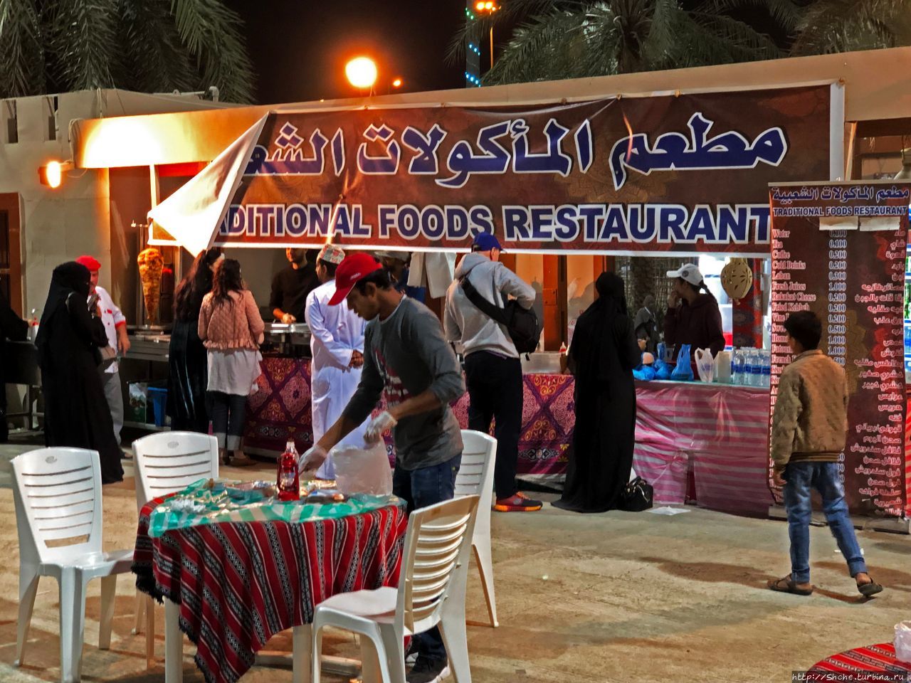 Этнографический Muscat Festival в пригороде столицы Омана