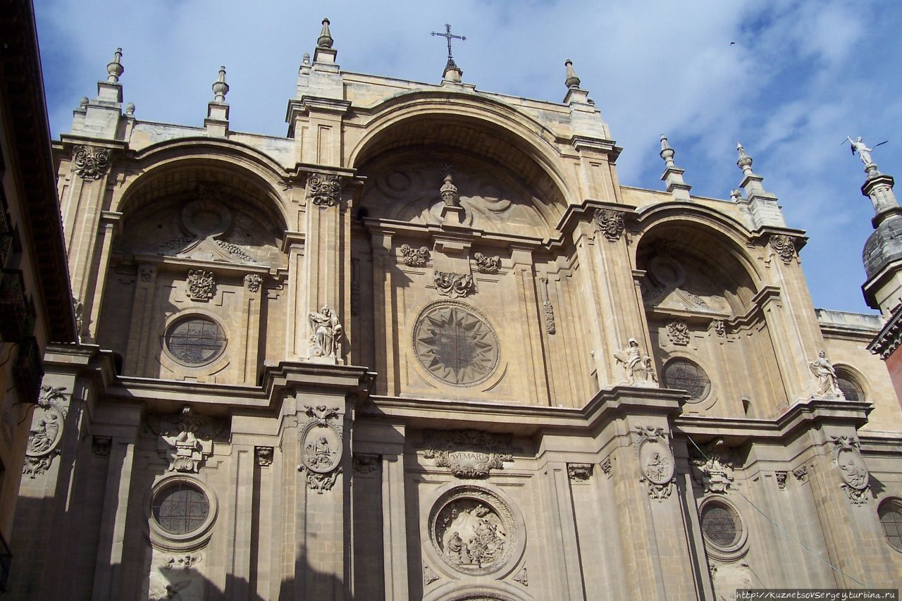 Гранада по минимуму Гранада, Испания Гранада по минимуму Гранада, Испания