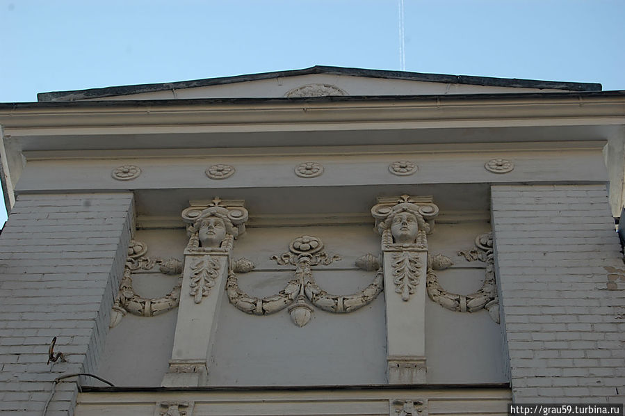 Дзержинского, 39. Детали