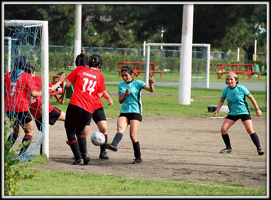 Девушки не отстают от парней.